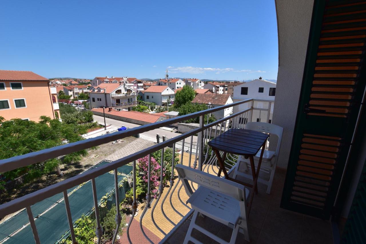 Pansion Hrga Hotel Vodice Exterior photo
