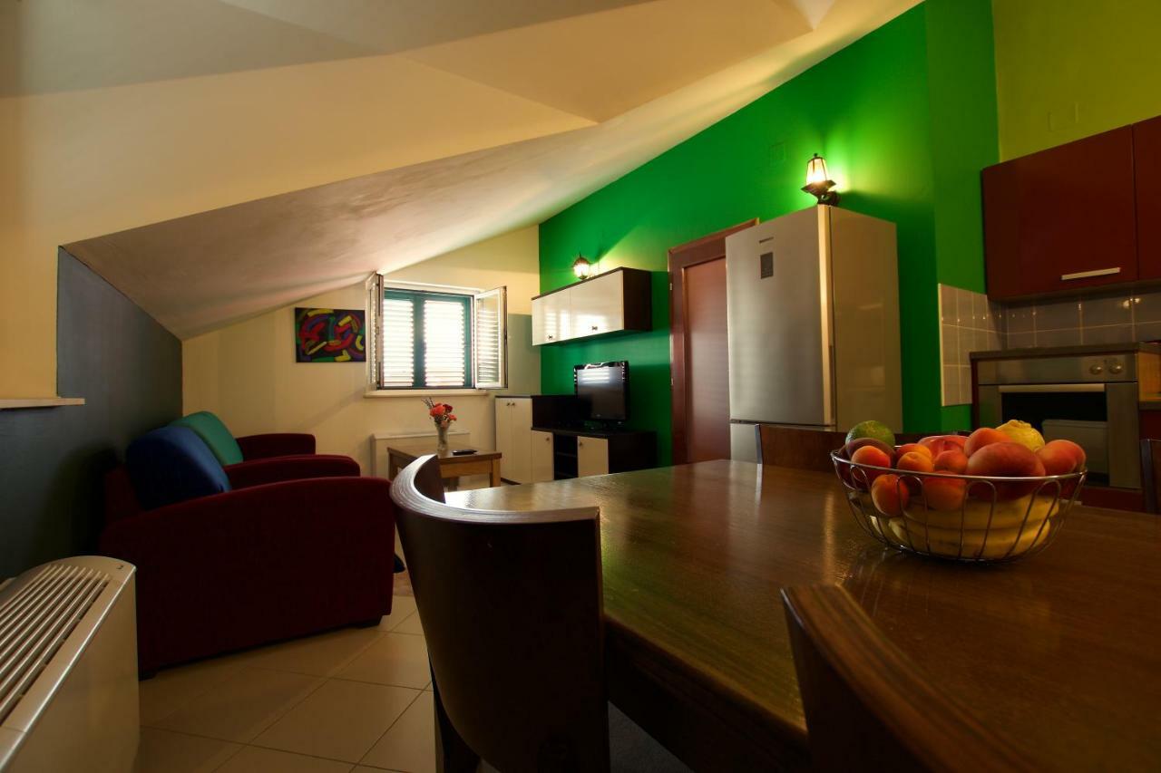 Pansion Hrga Hotel Vodice Exterior photo