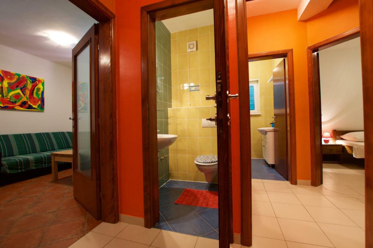 Pansion Hrga Hotel Vodice Exterior photo