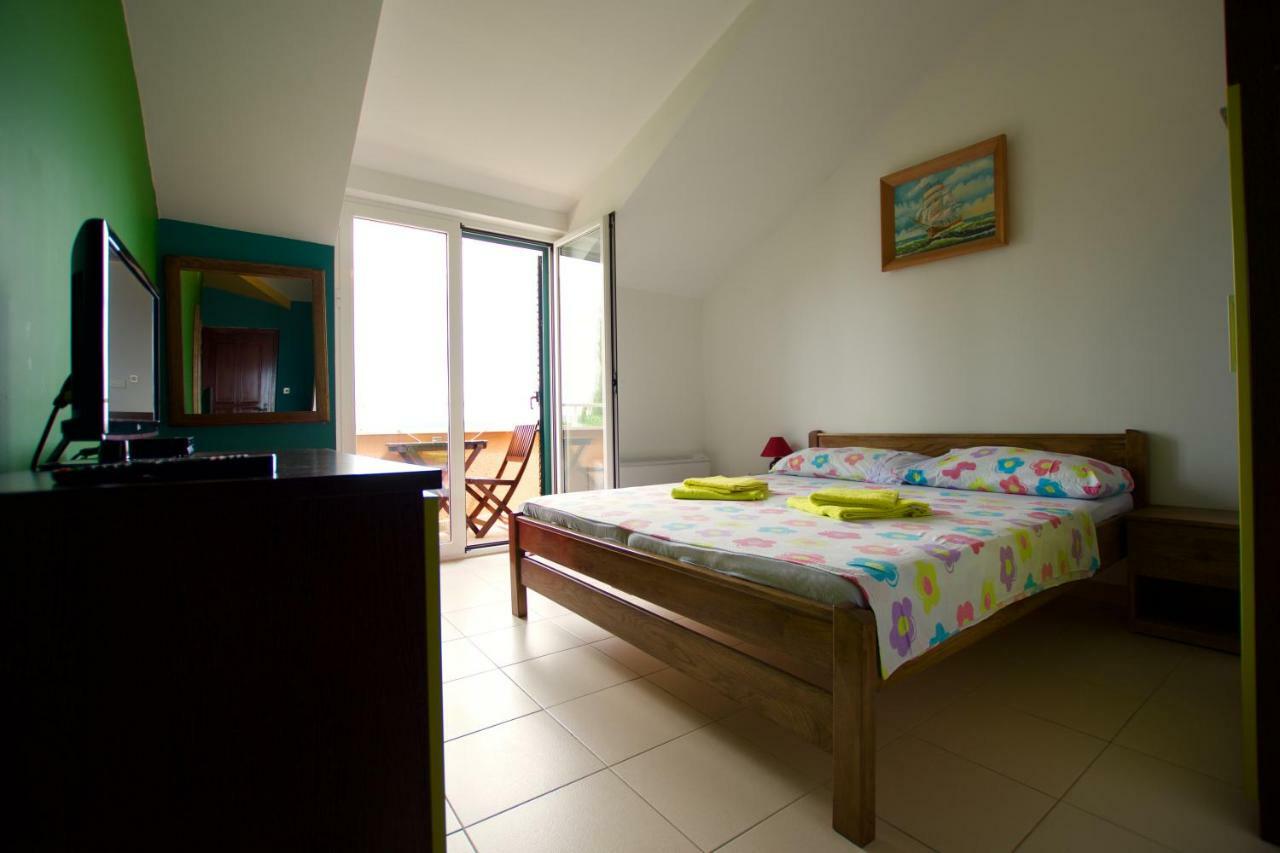 Pansion Hrga Hotel Vodice Exterior photo