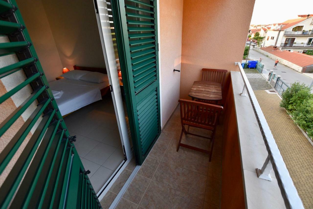 Pansion Hrga Hotel Vodice Exterior photo