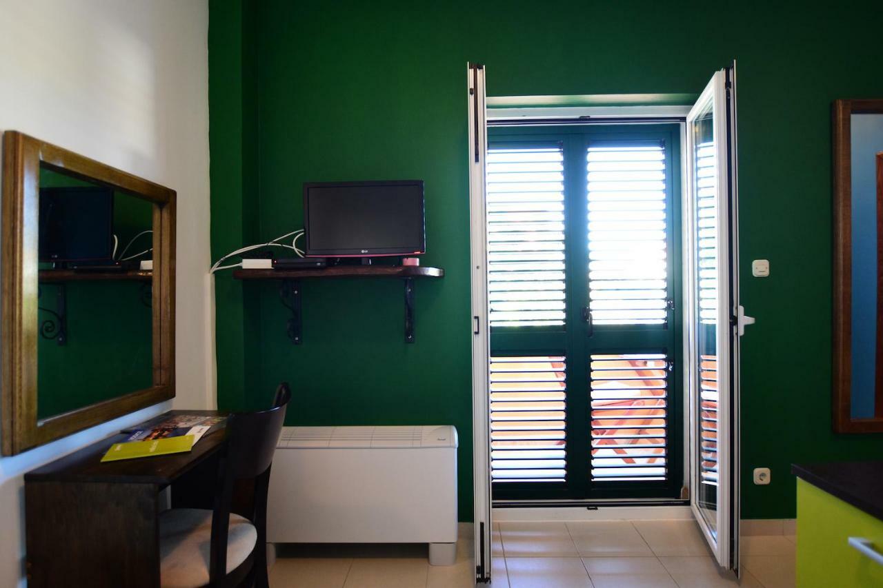 Pansion Hrga Hotel Vodice Exterior photo